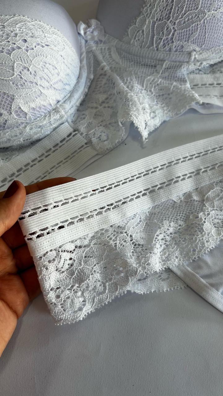 Conjunto White